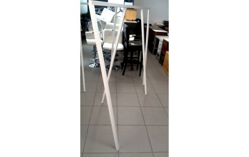 KLEIDERSTÄNDER WEISS METALL DAS STÜCK