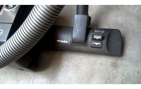 ASPIRATEUR MIELE BORDEAUX