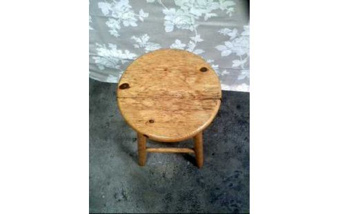 HOCKER HOLZ HELL RUND