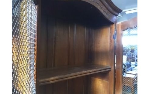 ARMOIRE 2P AVEC GRILLAGE
