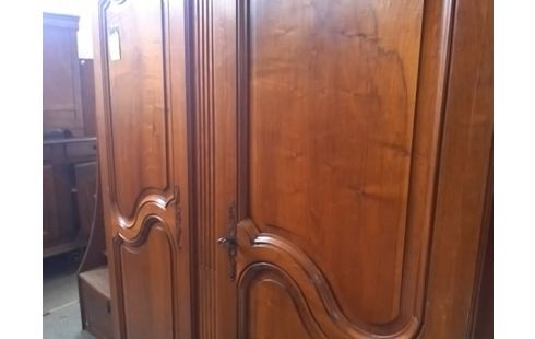 ARMOIRE ANCIENNE BOIS 2P AVEC ETAGERES