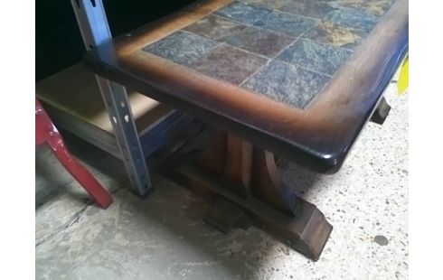 TABLE BASSE ANCIENNE BOIS ET CARRELEE