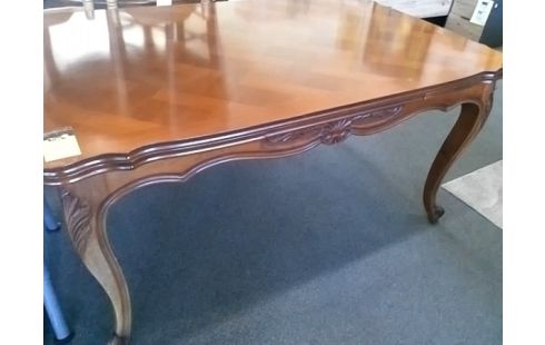 TABLE STYLE LOUIS XV AVEC RALLONGES INTERIEURES