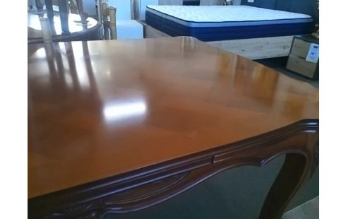 TABLE STYLE LOUIS XV AVEC RALLONGES INTERIEURES