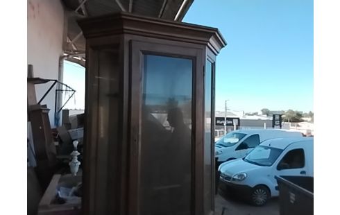 VITRINE A FUSILS CHÂTAIGNIER CLE