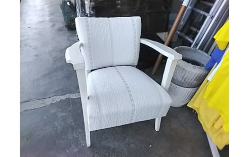 FAUTEUIL TAPISSERIE BLANCHE