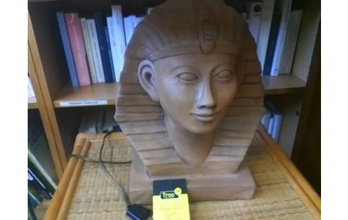 LAMPE A POSER BUSTE PHARAON