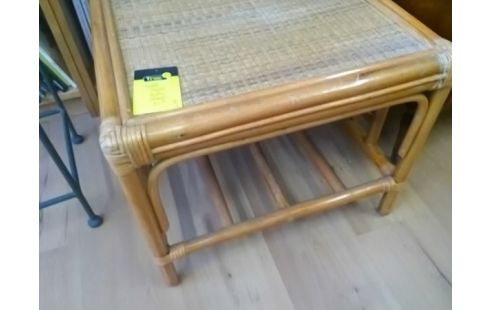 TABLE BASSE ROTIN CARREE