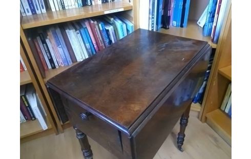 TABLE D'APPOINT A VOLETS 1P 1T