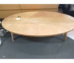 TABLE BASSE OVALE PLAQUAGE CHENE