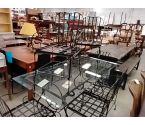 TABLE VERRE AVEC 6 FAUTEUILS