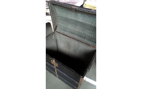 CAISSE ANTIQUE NOIR, , BOIS FER DORE