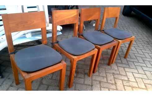 4 STOELEN TEAK