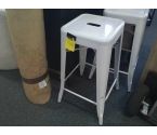 TABOURET METAL BLANC