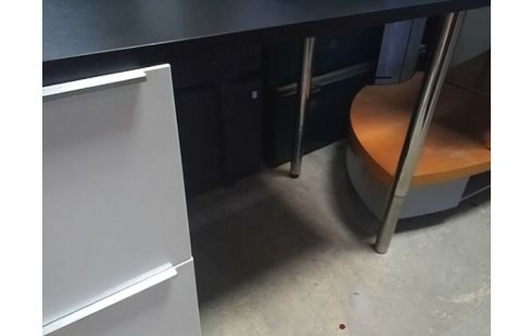 MEUBLE DE CUISINE AVEC 2T