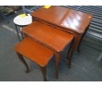 TABLES GIGOGNES STYLE LOUIS XV (QLQS TRACES)