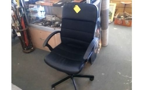 FAUTEUIL DE BUREAU NOIR (USURE AU DOS)