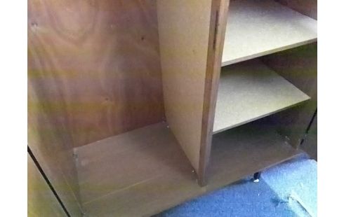 ARMOIRE ANCIENNE BOIS 2P (ETAGERES ET PENDERIE)