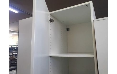 ARMOIRE 1P AVEC ETAGERES