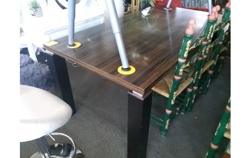 TABLE DE SALON MARRON
