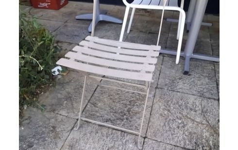CHAISE METAL PLIANTE
