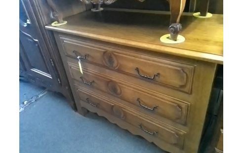 COMMODE 3T