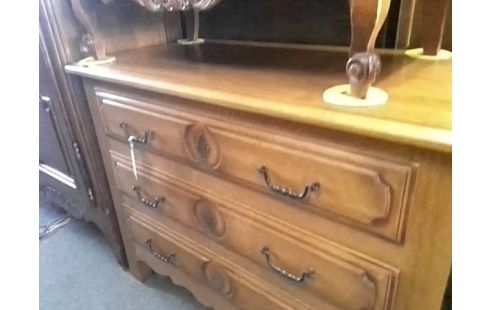 COMMODE 3T