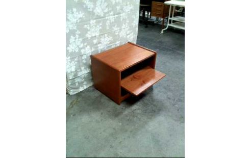 TABLE D'APPOINT