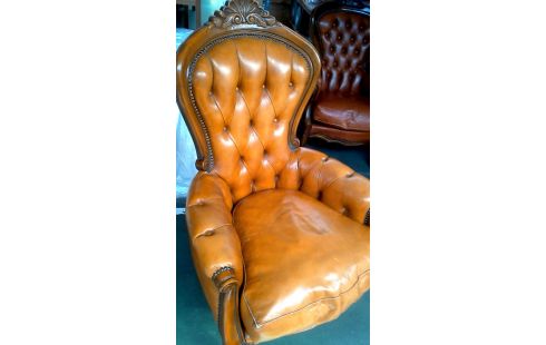 SILLÓN DE CUERO CLUB CUERO ESTILO LUIS XV