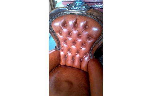 SILLÓN DE CUERO CLUB MARRÓN CUERO ESTILO LUIS XV