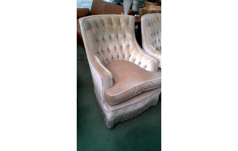 SILLÓN DE CUERO CLUB LA UNIDAD CAFÉ TERCIOPELO