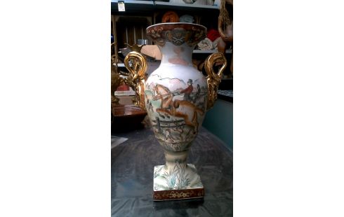 VASE CHINESISCH MET