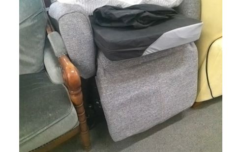 FAUTEUIL ROULANT TISSU GRIS