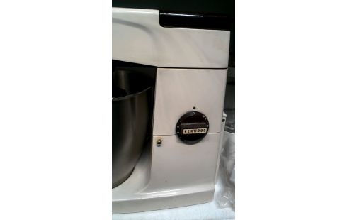 ROBOT MENAGER KENWOOD