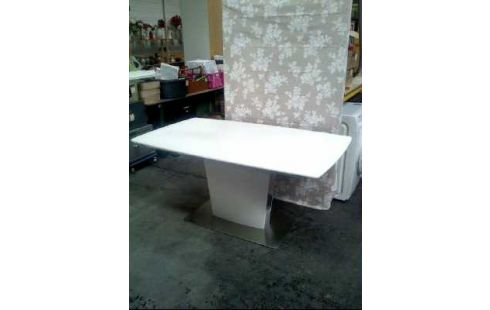 TABLE DE SALLE A MANGER