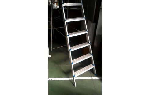 LADDER ALUMINIUM 8 TREDEN