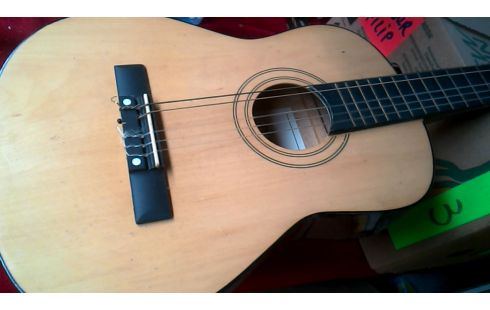 GUITARE BONTEMPI