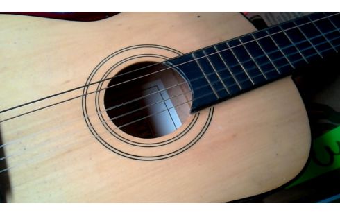 GUITARE BONTEMPI