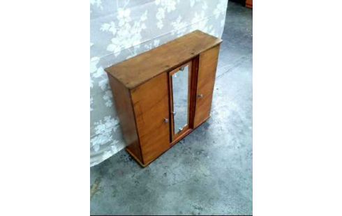 PLACARD, , BOIS