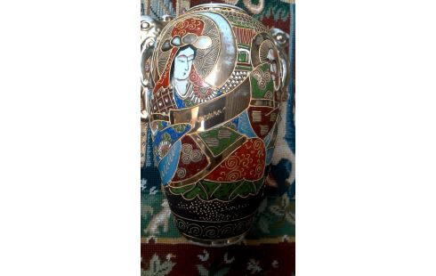 VASE SATSUMA JAPANISCH