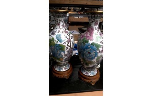 VAAS CLOISONNE LOT VAN
