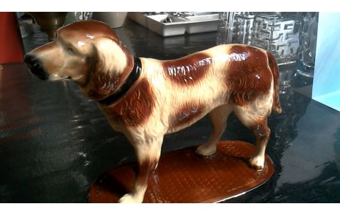 BEELD HOND AARDEWERK