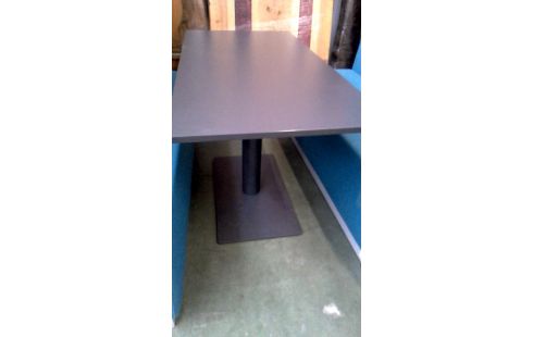 TABLE, , CENTRALE NOIRE FORMICA FER