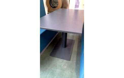 TABLE, , CENTRALE NOIRE FORMICA FER