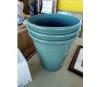 POT DE FLEURS PLASTIQUE VERT
