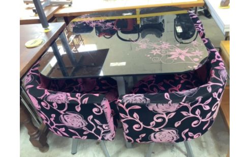 TABLE AVEC 4 FAUTEUILS CARRE VERRE NOIR ET ROSE