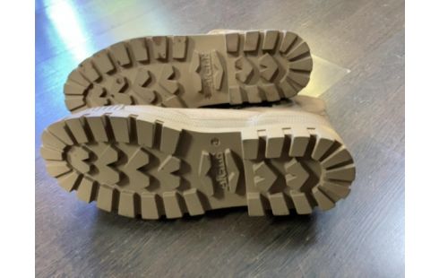 CHAUSSURES PAIRE AIGLE 42
