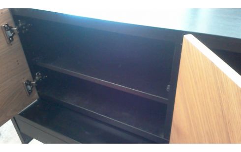 MEUBLE TELE NOIR  DEUX PORTES CHENE CLAIRES