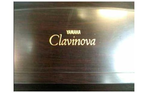 E-PIANO <YAMAHA> CLAVINOVA DUNKELBRAUN