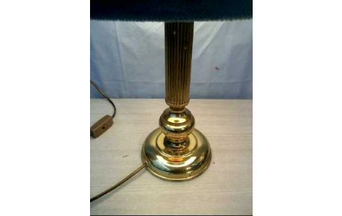 TISCHLAMPE MET.GEST. GOLDF. SCHIRM BLAU